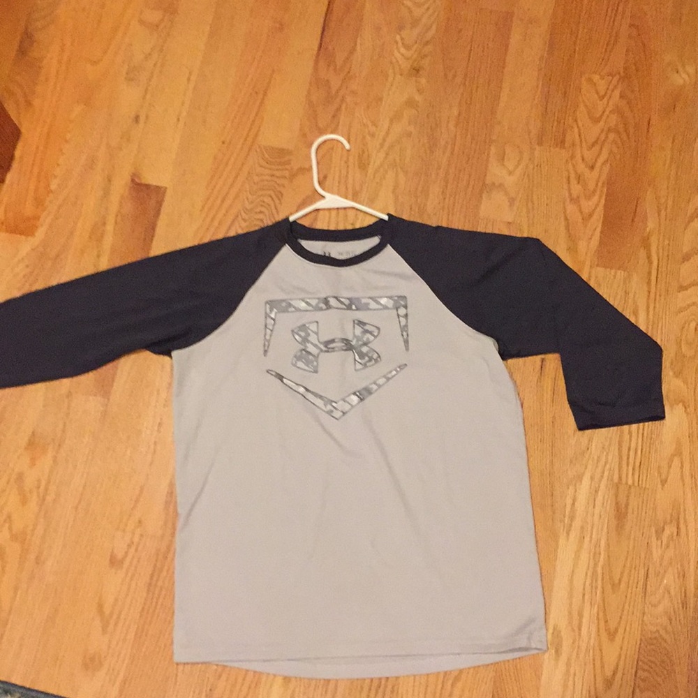 Under Armor 3/4 sleeve shirt